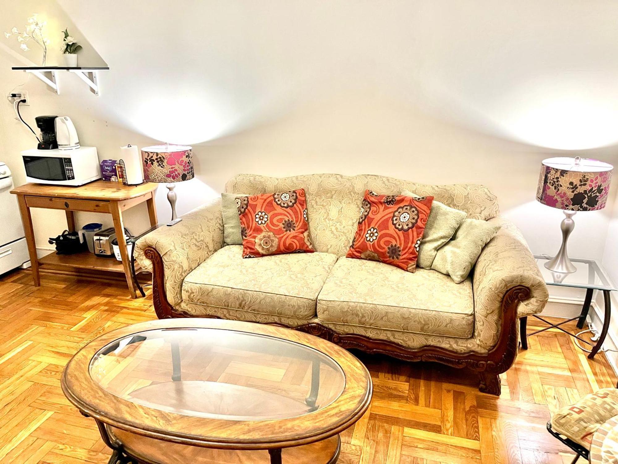 Apartment Monthly In Manhattan