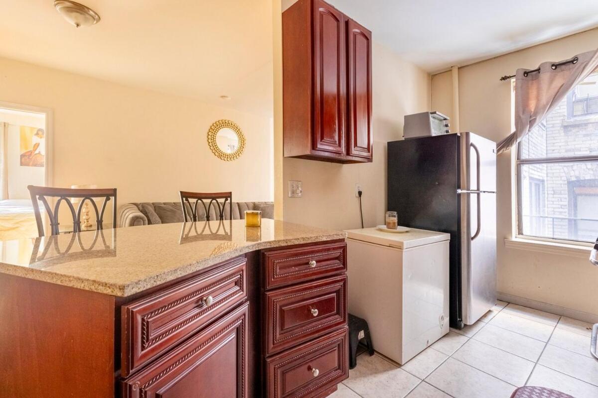 Monthly In Manhattan Apartment New York