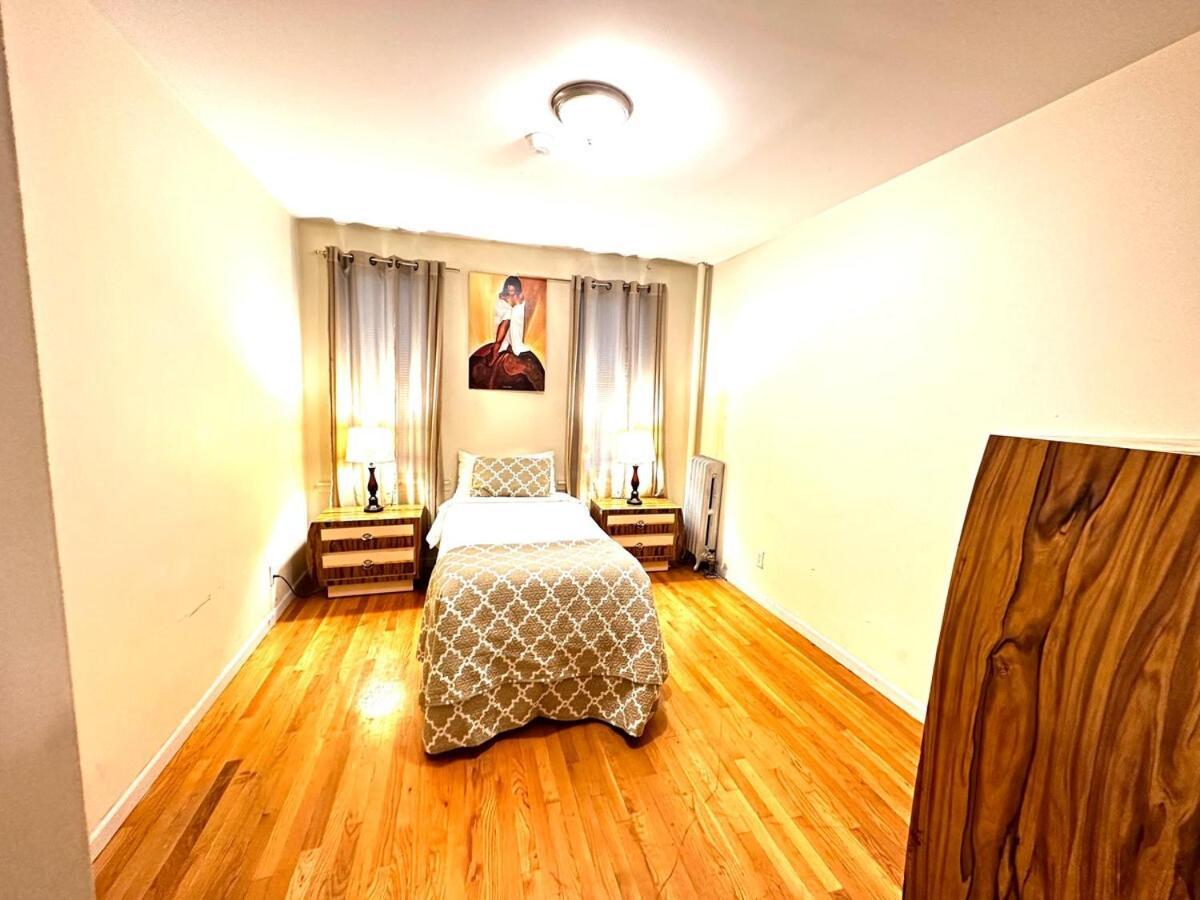 Monthly In Manhattan New York