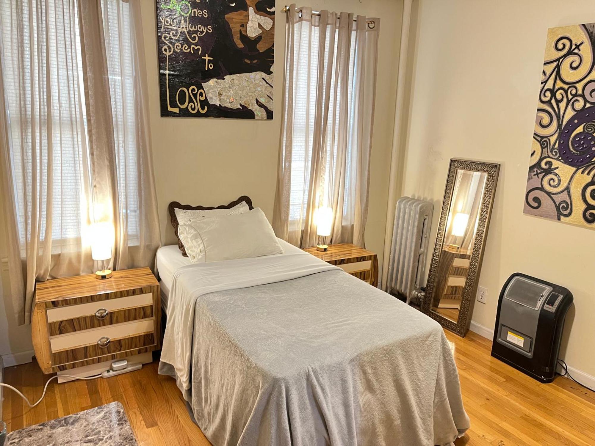 Monthly In Manhattan * New York